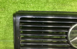 Решетка радиатора для Mercedes-Benz G class 2001 года на фотографиях