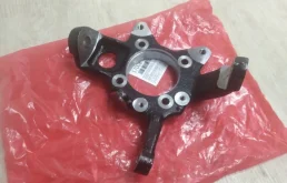 Кулак передний левый для Mitsubishi Pajero V90 5dr rest II 2014-2020