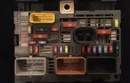 Блок BSM (9675877980) для Peugeot 3008 T8 2009-2017