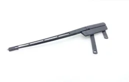 Поводок лобового стеклоочистителя правый для Audi Q7 2007 года на фотографиях