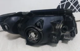 Фары для Hyundai Matrix 2002 года на фотографиях