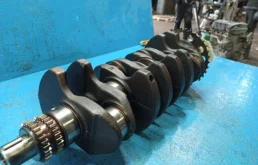 Коленвал для Mitsubishi Outlander 2013 года на фотографиях