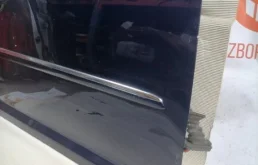 Двери для Volkswagen Touran 2007 года на фотографиях