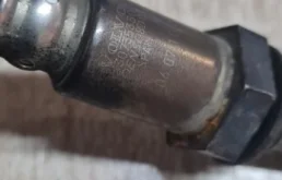 Лямбда-зонд (второй) для Volvo XC90 2004 года на фотографиях