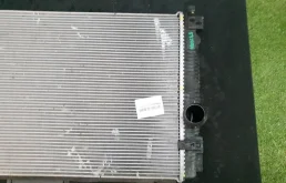 Радиатор охлаждения ДВС для BMW 3er 2023 года на фотографиях