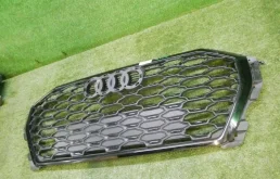 Решетка радиатора для Audi Q3 2023 года на фотографиях