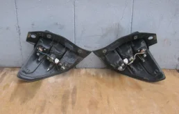 Фонарь правый для Subaru Forester на фотографиях