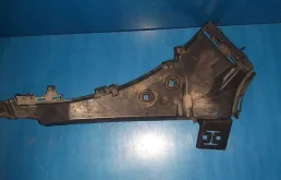 Усилитель переднего бампера для Audi Q7 2013 года на фотографиях