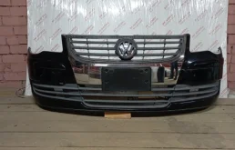 Бампер передний для Volkswagen Touran 2005 года на фотографиях