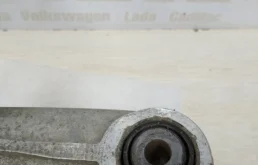 Качающийся рычаг правый для BMW X6 на фотографиях