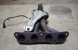 Выпускной коллектор для Toyota RAV4 на фотографиях