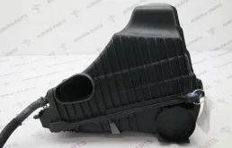 Корпус воздушного фильтра для Audi Q7 на фотографиях