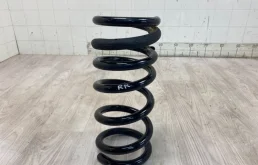 Пружина амортизатора задняя для Mitsubishi Pajero на фотографиях