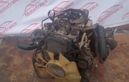 Двигатель без навесного для Ford Ranger 2010 года на фотографиях