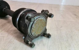 Привод передний правый для Mitsubishi Pajero Sport на фотографиях