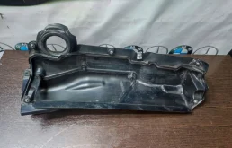 Крышка воздушного фильтра для BMW X5 на фотографиях