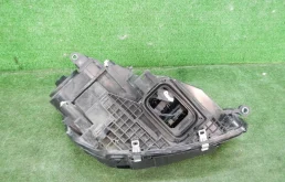 Фара левая для Mercedes-Benz GLE class 2024 года на фотографиях