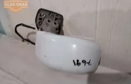 Стекла и зеркала для Nissan Tiida на фотографиях