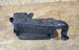 Корпус воздушного фильтра для Toyota RAV4 на фотографиях