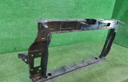 Панель радиатора (телевизор) для Hyundai Creta 2024 года на фотографиях