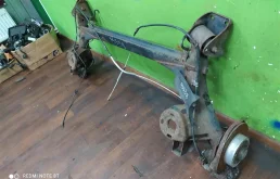 Задняя балка для Skoda Rapid 2016 года на фотографиях