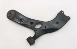 Рычаг передний левый нижний  4806942050 (4806942060) для Toyota RAV4 XA40 rest 2015-2019