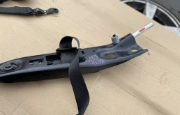 Ремень безопасности передний левый для Volvo XC90 2010 года на фотографиях