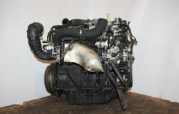 Двигатель без навесного для Kia Carnival 2007 года на фотографиях