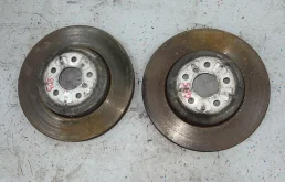 Диски тормозные передние (комплект) для BMW 5er 2018 года на фотографиях