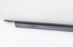 Уплотнитель задней левой двери для Audi Q7 2011 года на фотографиях