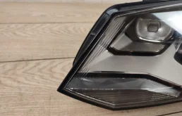 Фара ксенон левая для Volkswagen Touareg на фотографиях