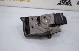 Двери для BMW 7er 2022 года на фотографиях