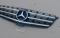 Облицовка радиатора (A16688009859040) для Mercedes-Benz GL class X166 2012-2016