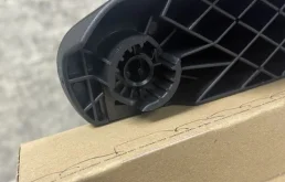 Ручка открывания капота для Audi Q7 на фотографиях