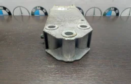 Кронштейн заднего бампера левый для BMW 5er на фотографиях