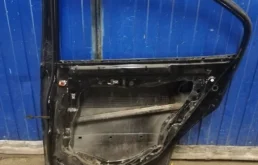 Дверь задняя правая для Hyundai Elantra 2008 года на фотографиях