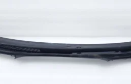 Накладка под лобовое стекло для BMW X6 G06 2019+