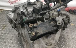 МКПП для Hyundai Santa Fe Classic 2009 года на фотографиях