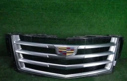 Решетка радиатора для Cadillac Escalade на фотографиях