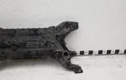 Подрамник двигателя для Mitsubishi Outlander 2016 года на фотографиях