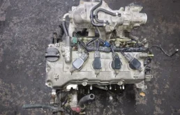 Двигатель для Nissan Primera 1996 года на фотографиях