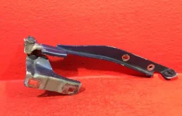 Петля капота левая для Nissan Note 2012 года на фотографиях