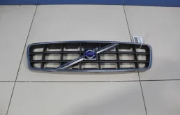 Решетка радиатора (8693623) для Volvo XC70 SZ 2000-2007