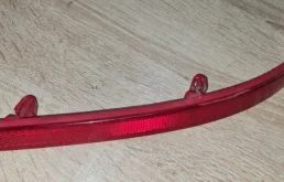 Отражатель (катафот) заднего бампера левый для Volkswagen Touareg на фотографиях