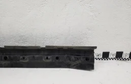 Усилитель переднего бампера для Mitsubishi Pajero Sport 2024 года на фотографиях