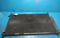 Радиатор кондиционера для Honda Accord 2003 года на фотографиях