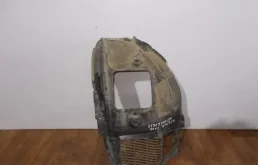 Подкрылок передний правый для BMW 7er на фотографиях