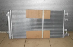 Радиатор кондиционера для Renault Fluence на фотографиях