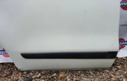 Дверь задняя правая для Nissan Note 2017 года на фотографиях