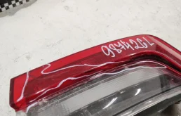 Фонарь внешний правый для Skoda Rapid 2025 года на фотографиях